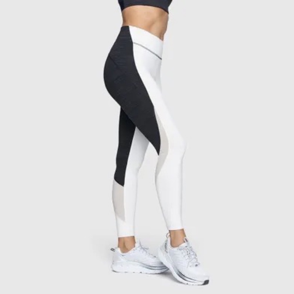 NEW Outdoor Voices TechSweat 7/8 Zoom Leggings, Cloud/Night/Coyote - Picture 4 of 12